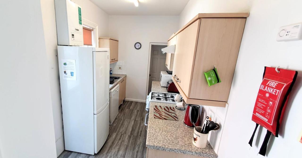 Comfortable Victorian 3 Bedroom Semi-Detached House With Fast Wi-Fi Sittingbourne Exterior foto