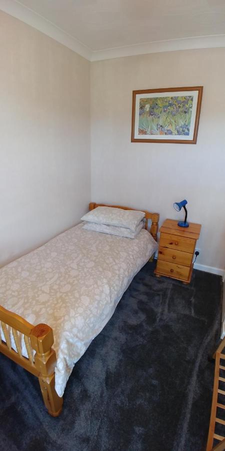 Comfortable Victorian 3 Bedroom Semi-Detached House With Fast Wi-Fi Sittingbourne Exterior foto